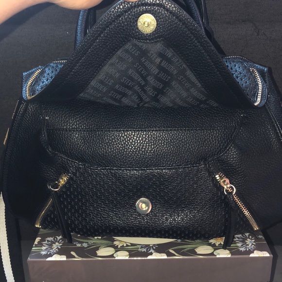 •Steve Madden Purse - Picture 4 of 8